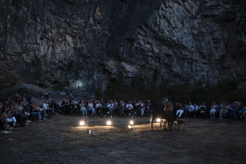 triethnes international music festival echo of stone 07